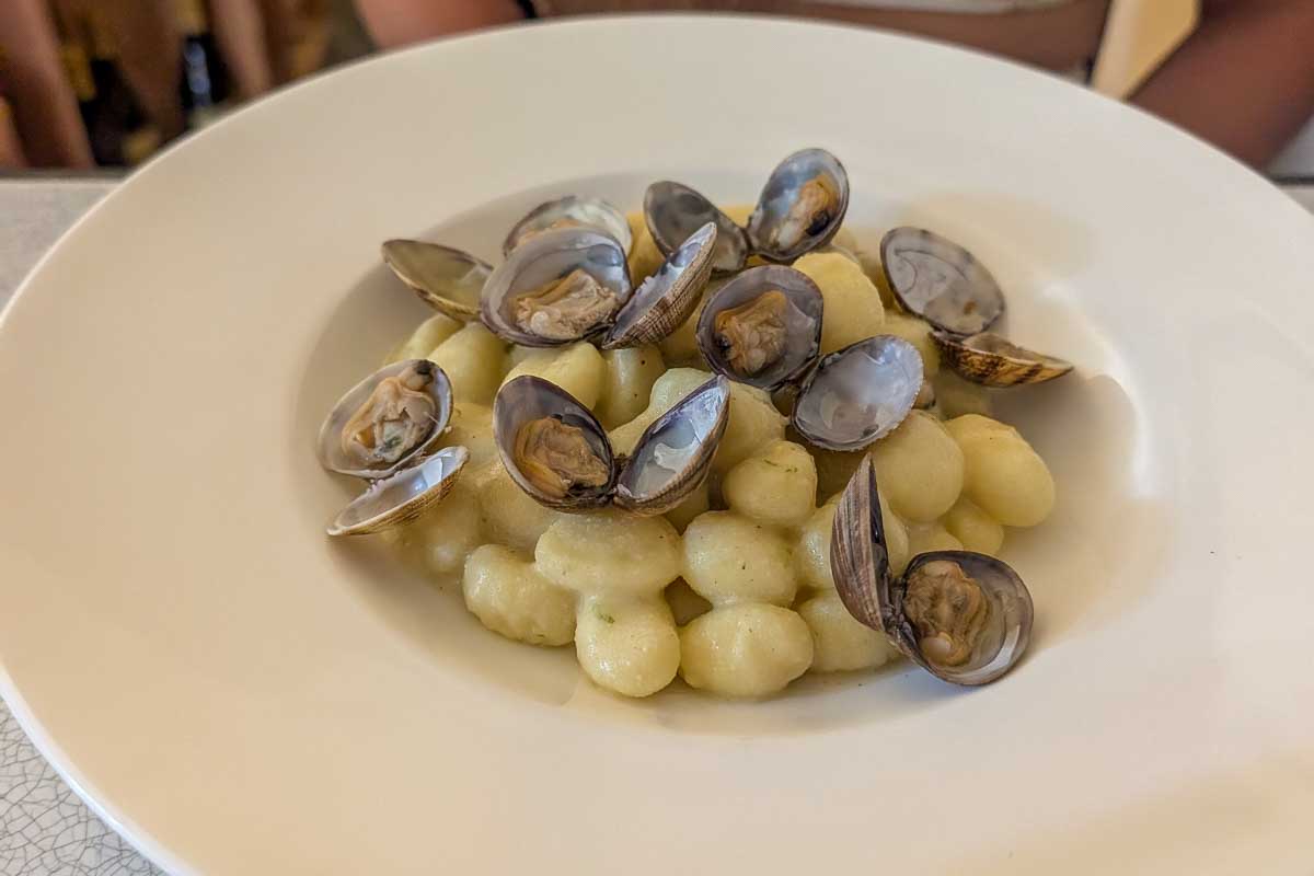 Clam pasta eaten for dinner in Faro Portugal