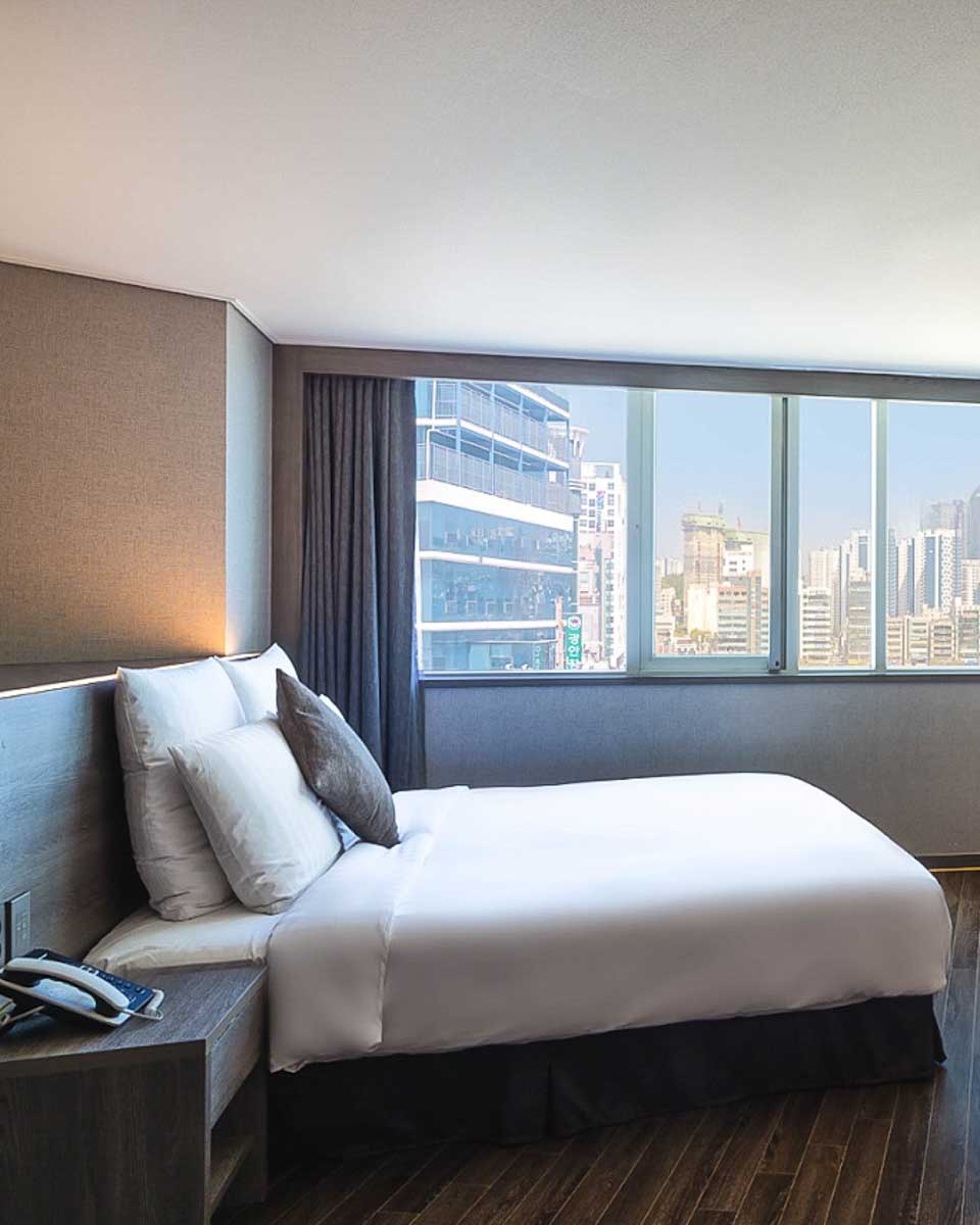 Hotel room at the Kent Hotel Gwangnlli by Kensington in Busan