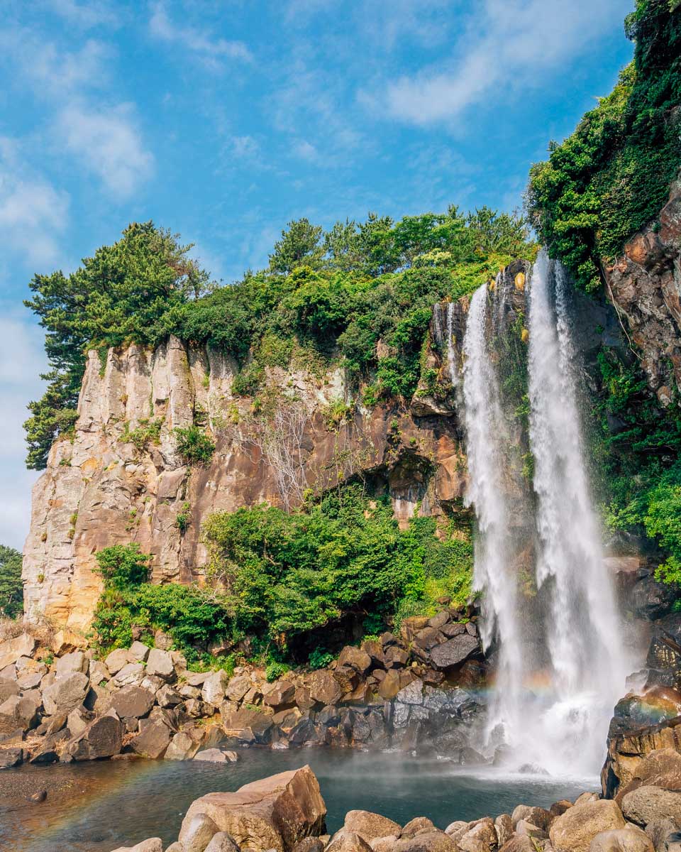 Jeongbang Falls in Jeju South Korea 1