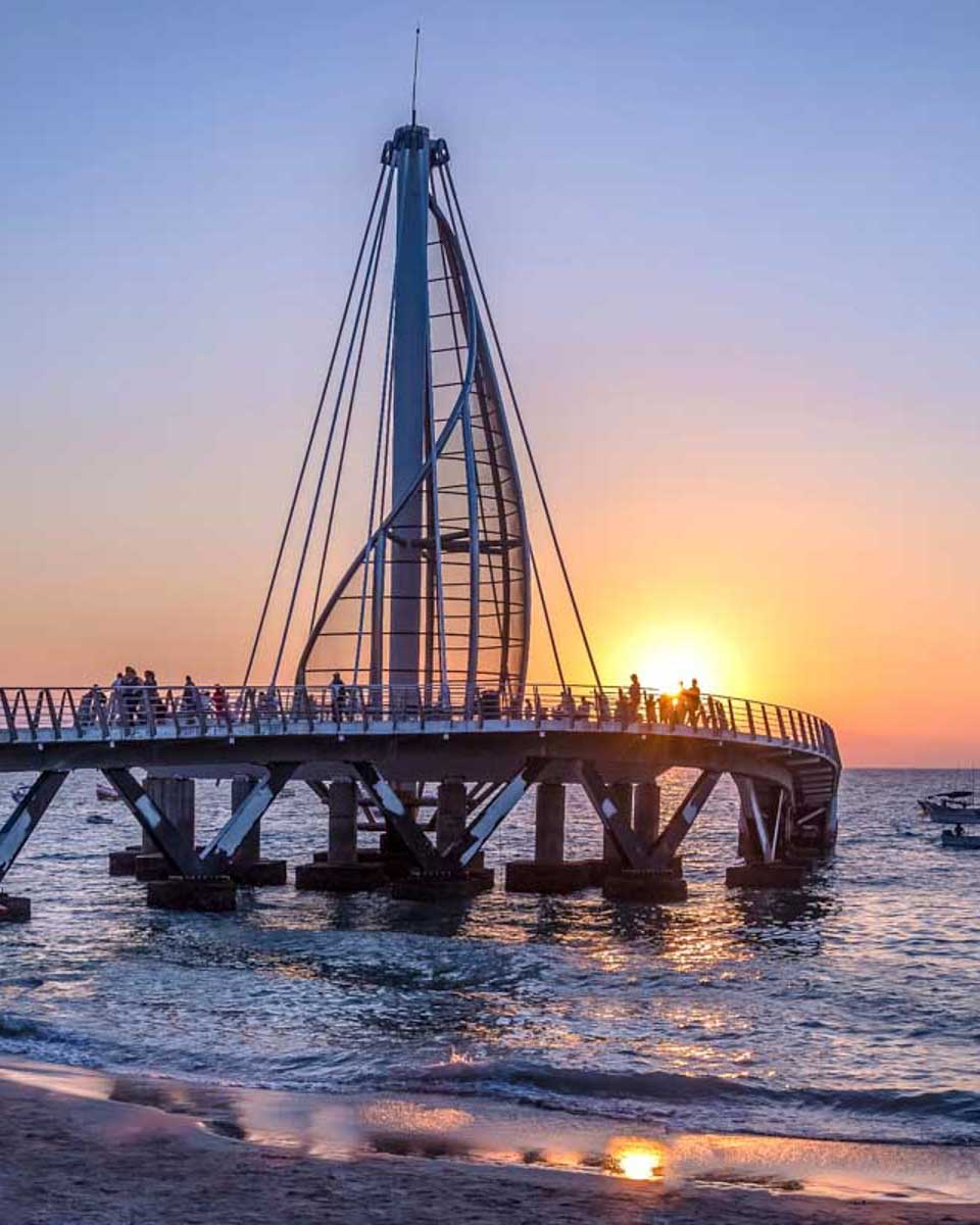 Los-Muertos-Pier-at-sunset-Puerto-Vallarta-Mexico