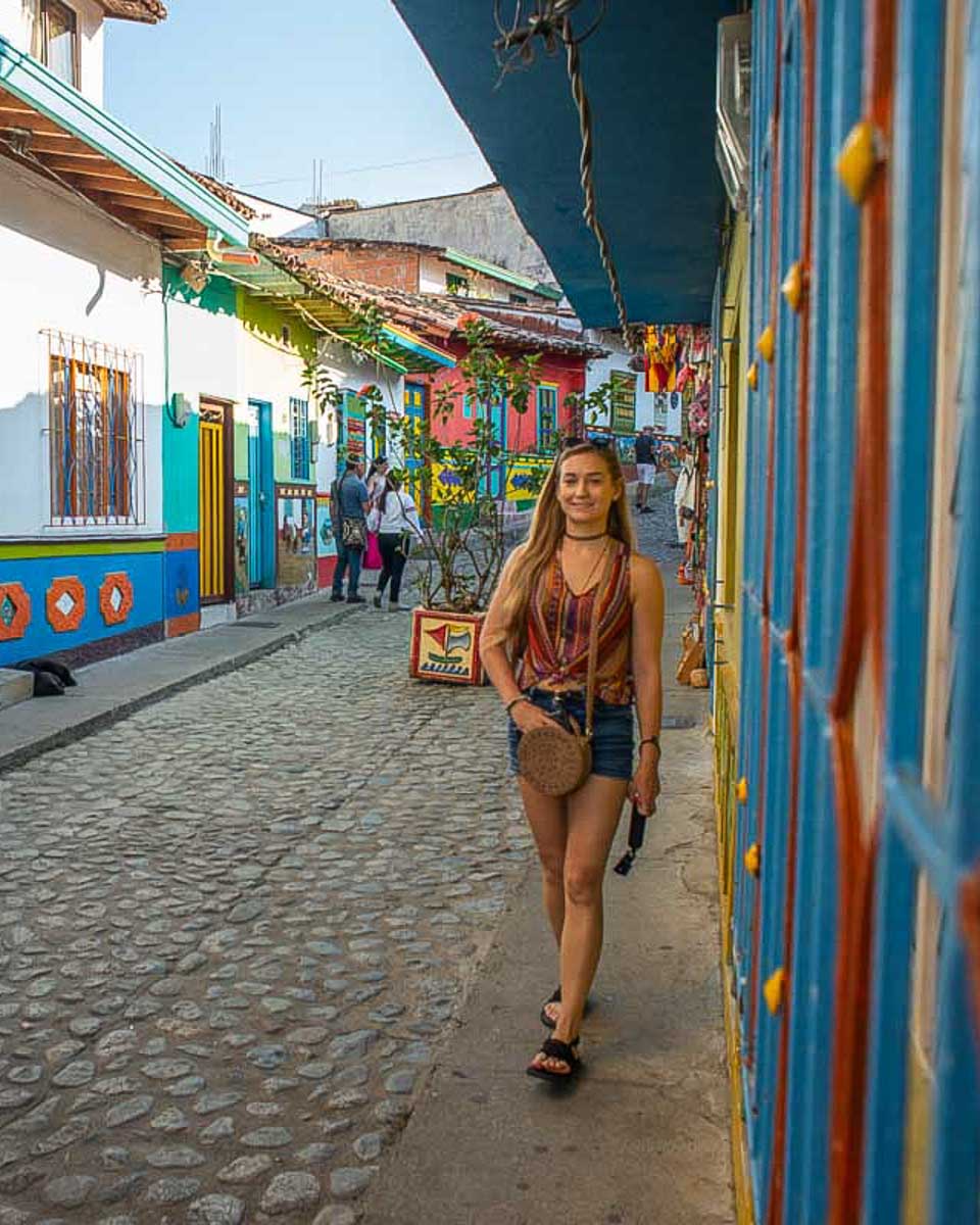 Bailey-walks-through-the-streets-of-Guatape