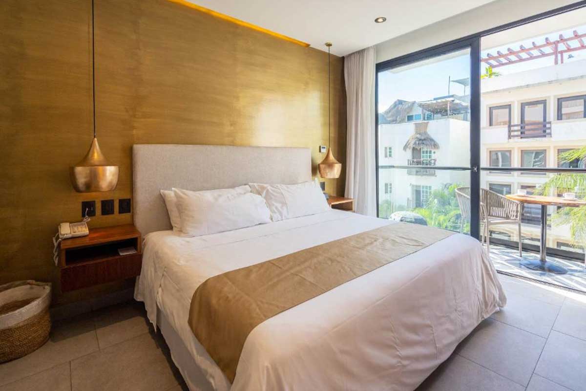 IT Boutique Hotel & Restaurant in Playa del Carmen Mexico