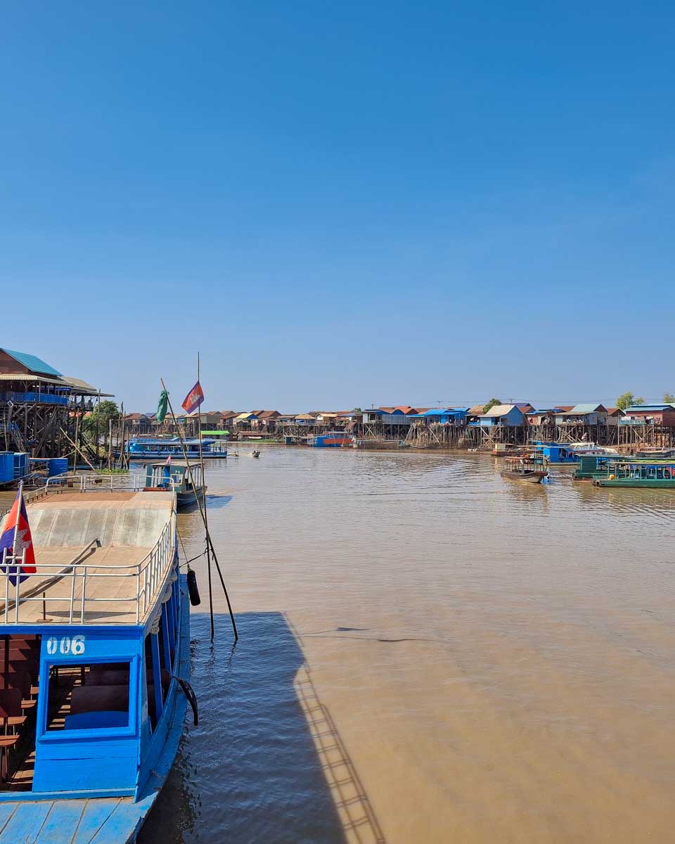 Tonle Sap seen on a tour from Siem Reap Cambodia (2)