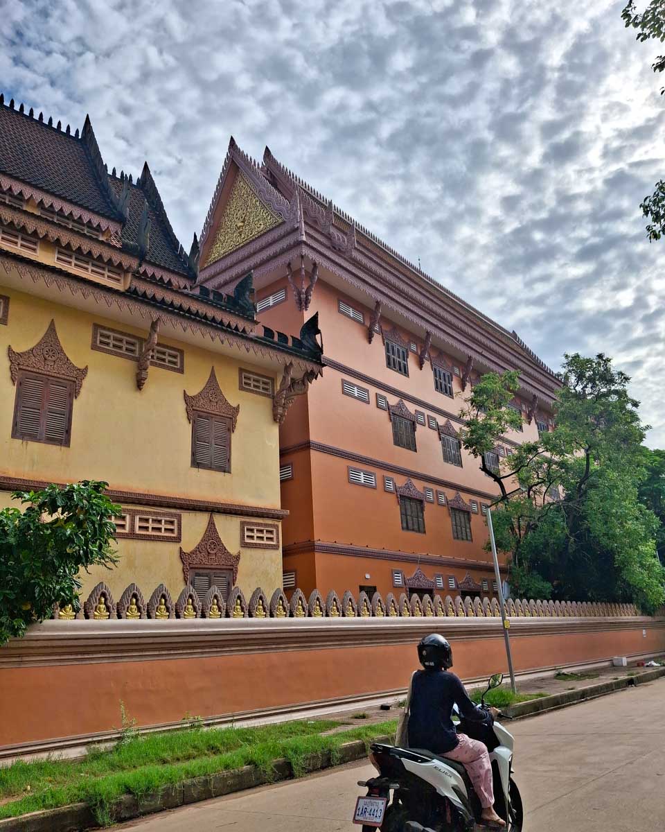 Wat Bo Siem Reap Cambodia (2)