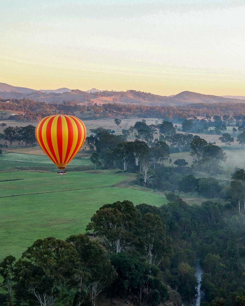 Hot air balloon tour from Gold Coast Australia (3)