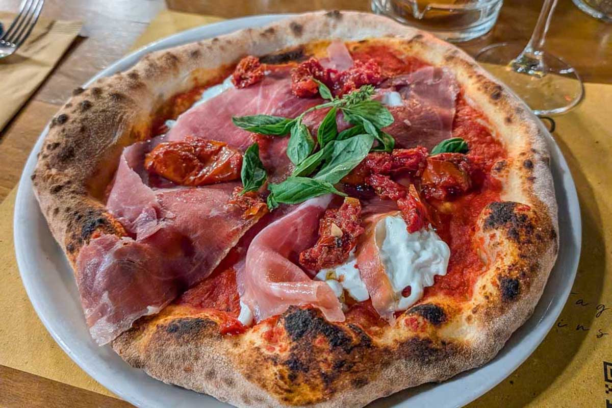 Pizza-eaten in Caragena Colombia