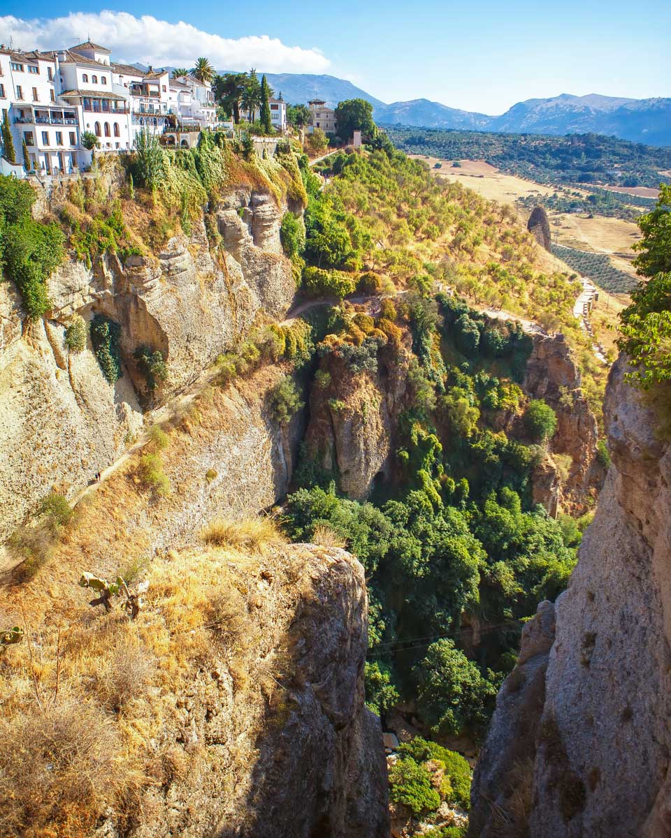 The-bridge-Puente-Nuevo-in-Ronda-on-a-tour-from-Malaga-Spain