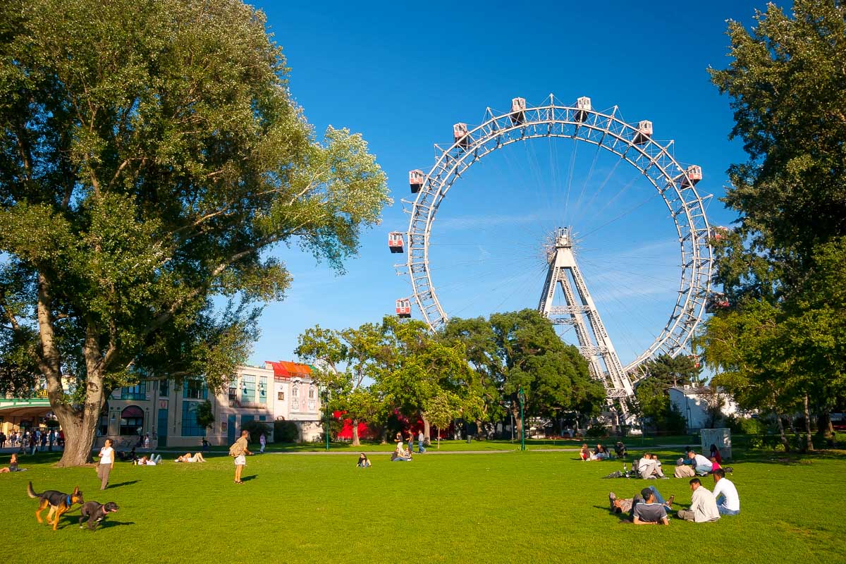 Wiener Riesenrad in Vienna Austria (1)