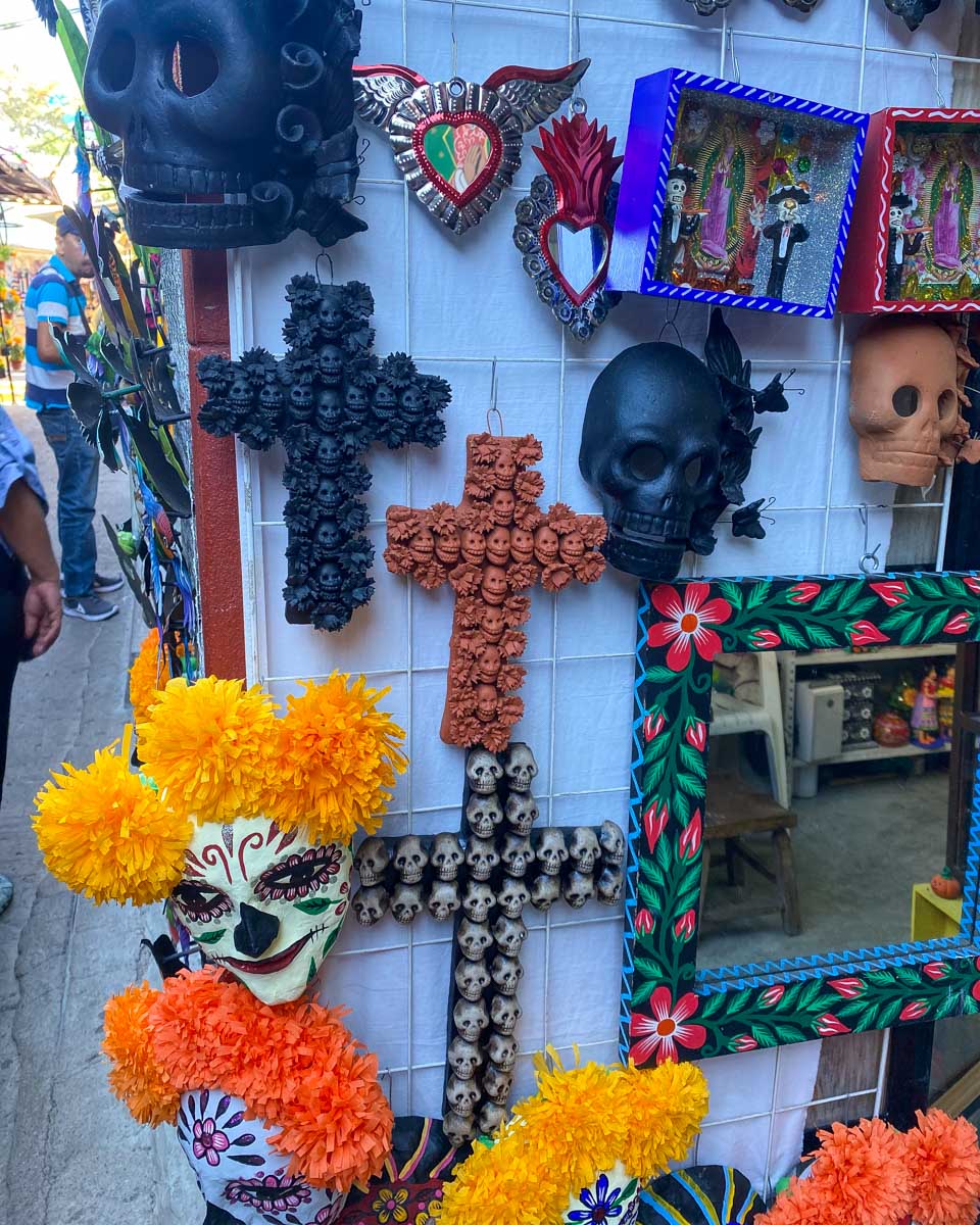 Art market in San Miguel de Allende Mexico