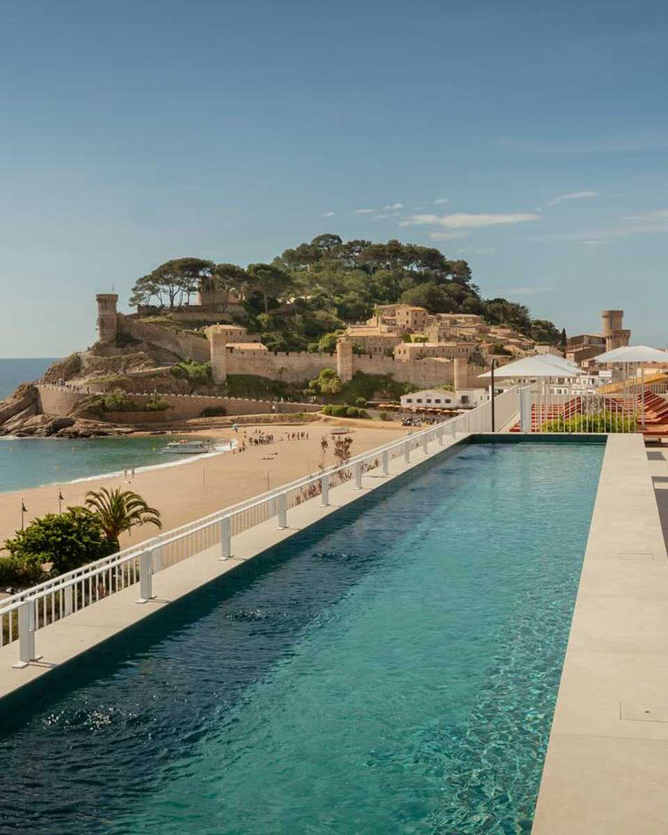 Elisabeth by the Sea Hotel in Costa Brava Spain (1)