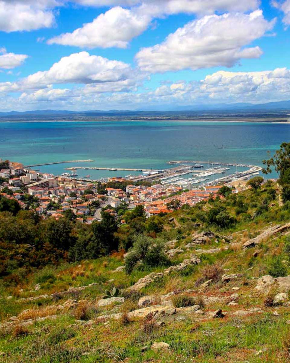 Roses-town-on-Costa-Brava-Spain-1