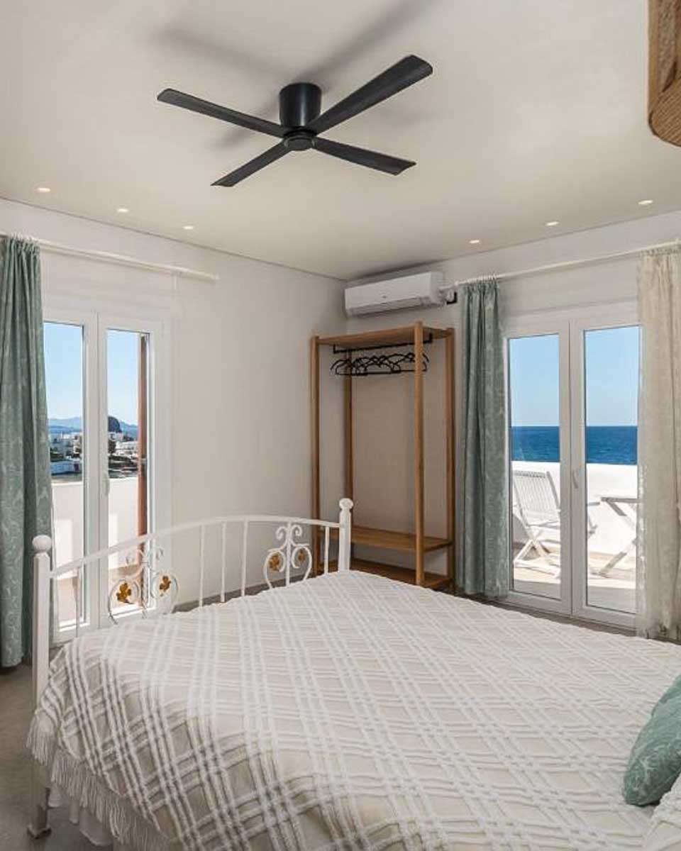 Villa Mary Elen in Milos Greece