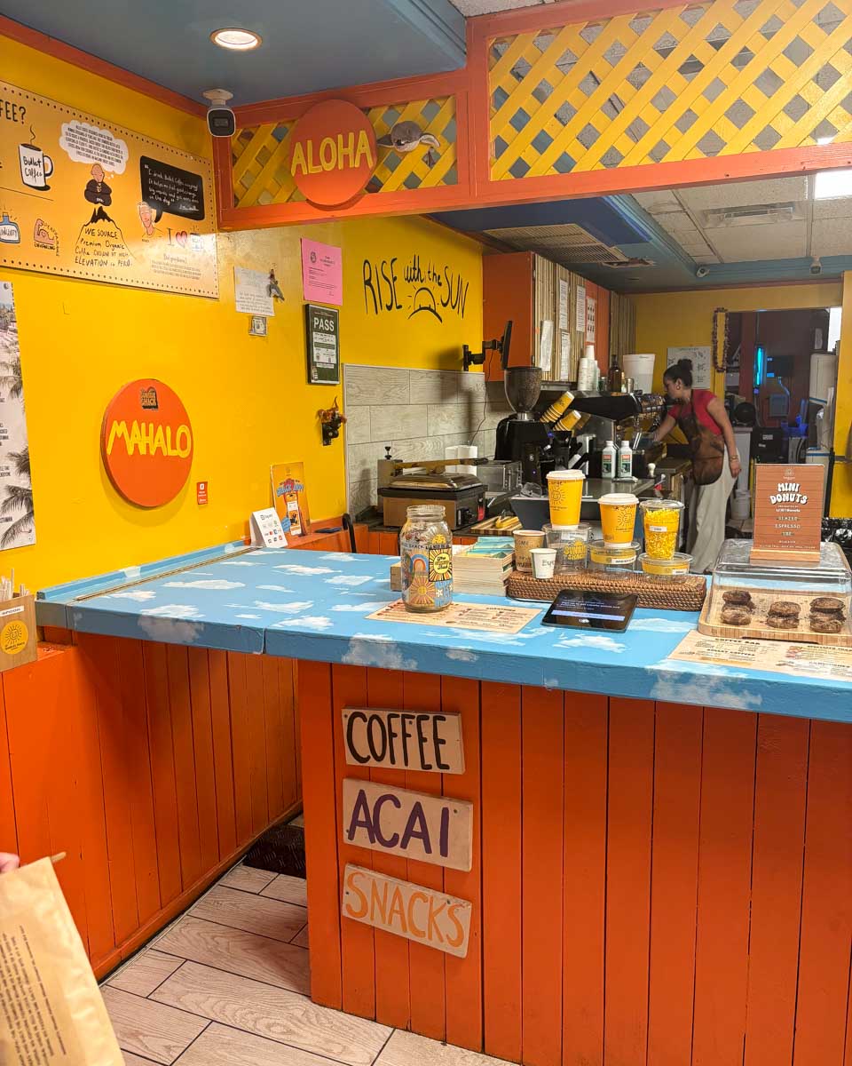 The Sunrise Shack on North Shore Oahu Hawaii (1)