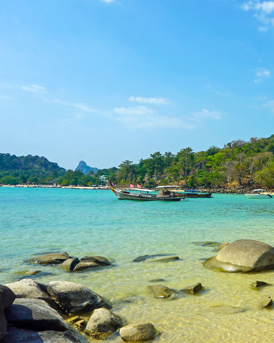 Long Beach seen on Phi Phi island in Thailand (2)