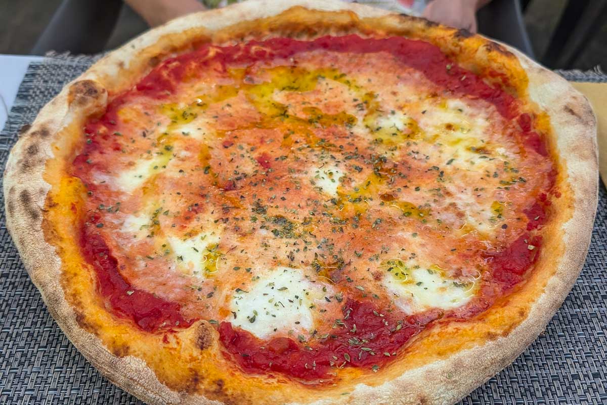 Pizza-for-lunch in Zanzibar Tanzania