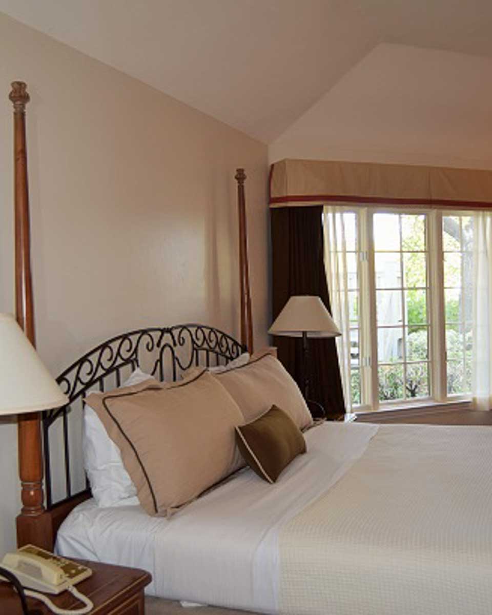 Vineyard Country Inn in Napa Valley California 1